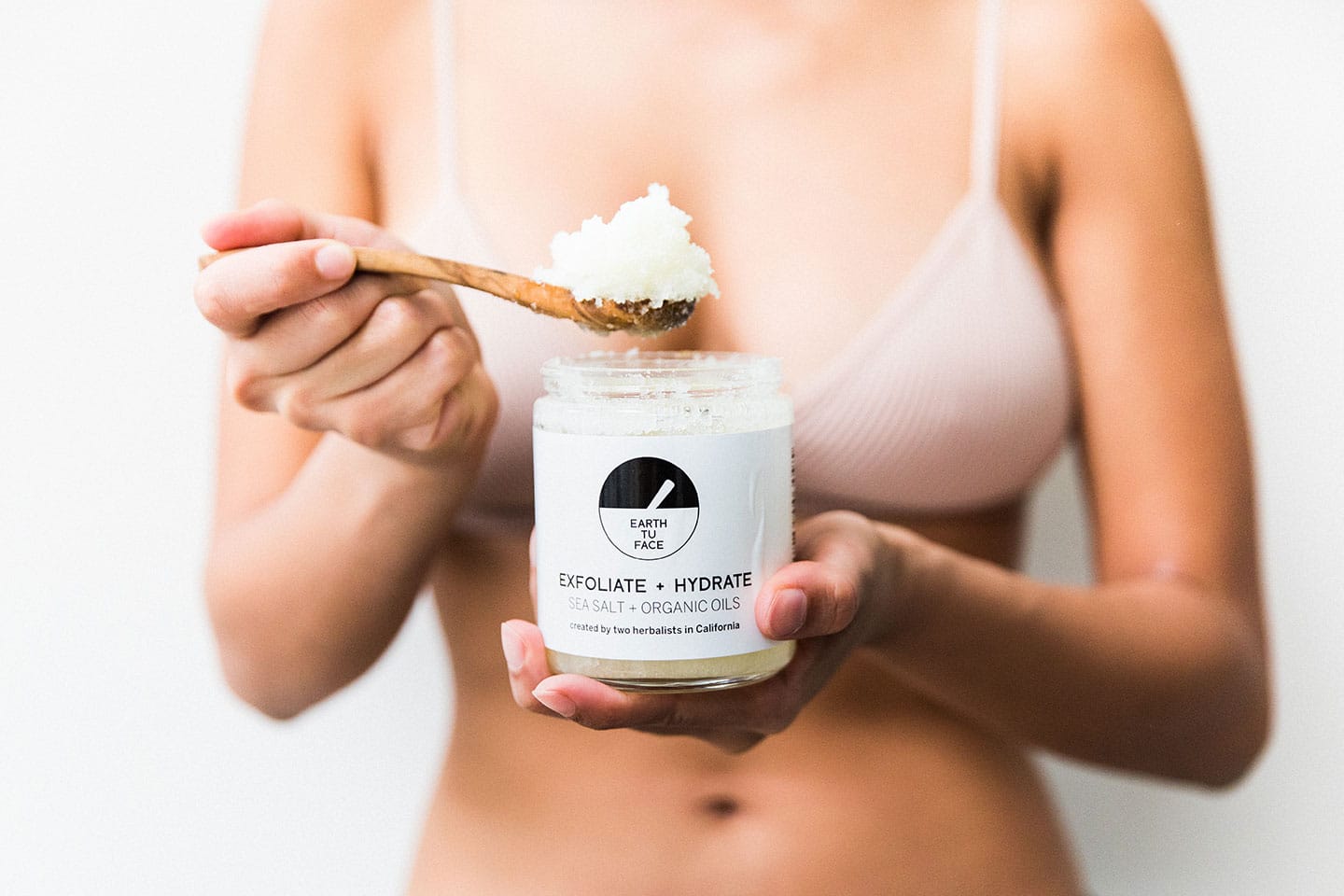 earthtuface30-salt-scrub-v1599681770318